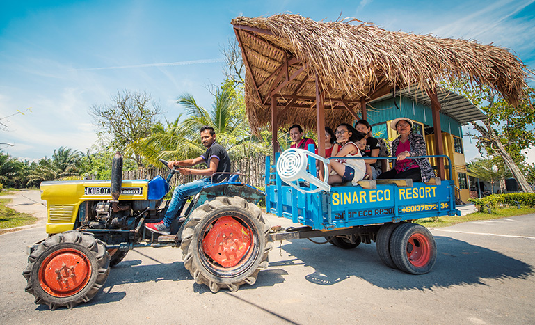 Farm-Day-Trip_SER_01